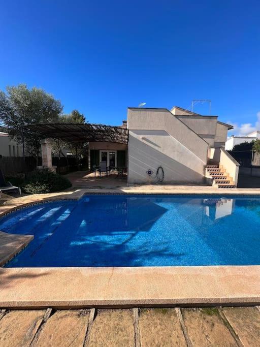 Chalet Con Piscina Sa Rapita Villa Luaran gambar